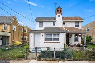 238 Heather Rd, Upper Darby, PA 19082 - Photo 2