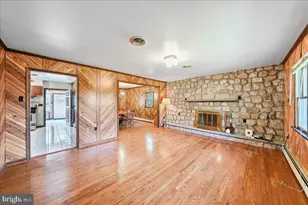 1359 Peach St, Upper Chichester, PA 19061 - Photo 6
