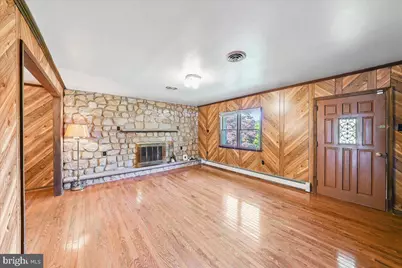 1359 Peach Street, Upper Chichester, PA 19061 - Photo 4