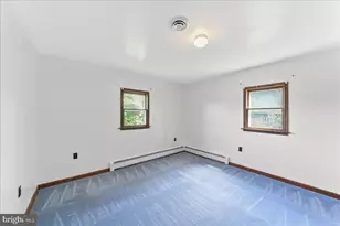 1359 Peach St, Upper Chichester, PA 19061 - Photo 16