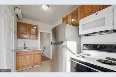 77 N Keystone Avenue, Upper Darby, PA 19082 - Photo 12