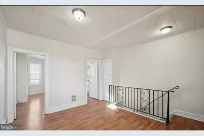 77 N Keystone Avenue, Upper Darby, PA 19082 - Photo 10