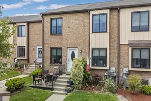 5200 Hilltop Dr, Brookhaven, PA 19015 - Photo 1