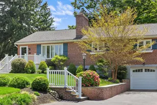 272 Overbrook Dr, Newtown Square, PA 19073 - Photo 2