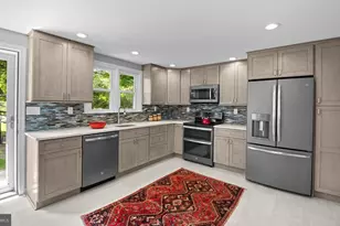 272 Overbrook Dr, Newtown Square, PA 19073 - Photo 14