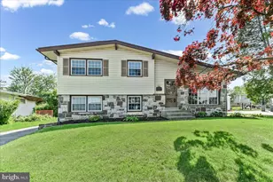 410 Lyndhurst Dr, Broomall, PA 19008 - Photo 1