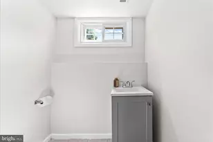410 Lyndhurst Dr, Broomall, PA 19008 - Photo 24