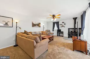 1206 Vauclain Ave, Woodlyn, PA 19094 - Photo 2