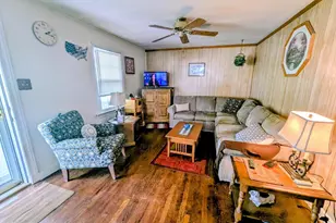 903 Galbraith Ave, Upper Chichester, PA 19061 - Photo 4