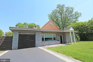 2205 Mary Ln, Broomall, PA 19008 - Photo 2