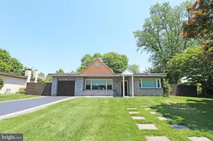 2205 Mary Ln, Broomall, PA 19008 - Photo 1