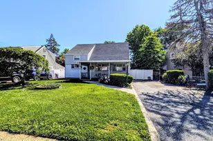 714 Wyndom Terrace, Secane, PA 19018 - Photo 4