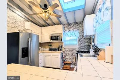 714 Wyndom Terrace, Secane, PA 19018 - Photo 18