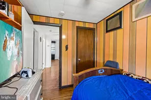 425 Arlington Ave, Upper Darby, PA 19082 - Photo 18
