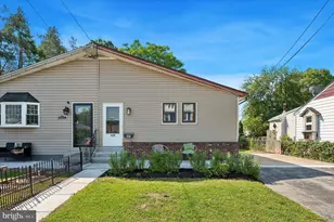 428 Manhattan St, Essington, PA 19029 - Photo 1