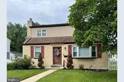 718 Pearl Avenue, Morton, PA 19070 - Photo 1