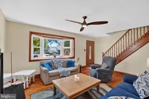 718 Pearl Ave, Morton, PA 19070 - Photo 2