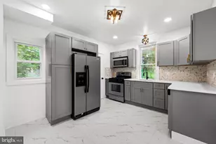 236 Mill St, Darby, PA 19023 - Photo 12