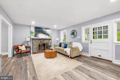 7208 Hilltop Road, Upper Darby, PA 19082 - Photo 6