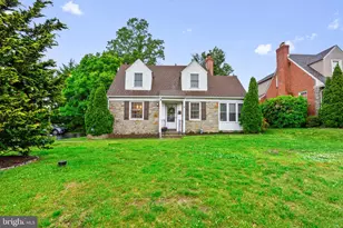 416 Glendale Cir, Springfield, PA 19064 - Photo 2