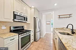 622 Country Club Ln, Havertown, PA 19083 - Photo 2