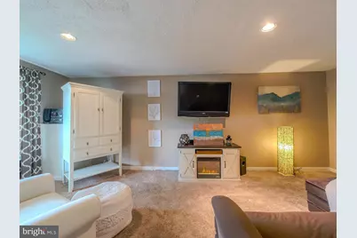 44 Eusden Drive, Aston, PA 19014 - Photo 8