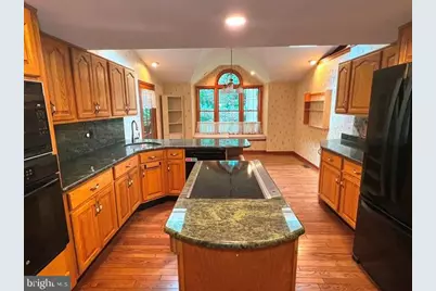690 Old School House Drive, Springfield, PA 19064 - Photo 2