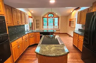 690 Old School House Dr, Springfield, PA 19064 - Photo 2