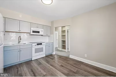 301 N Governor Printz #B, Essington, PA 19029 - Photo 8