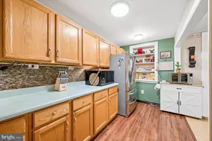 1012 Windsor Rd, Collingdale, PA 19023 - Photo 6