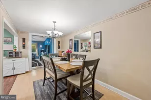 1012 Windsor Rd, Collingdale, PA 19023 - Photo 8
