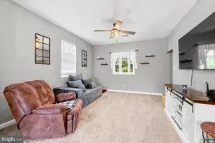 1433 Blueball, Linwood, PA 19061 - Photo 6