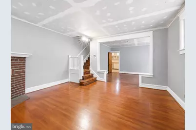 136 E Providence Road, Yeadon, PA 19050 - Photo 2