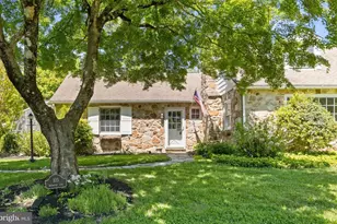 103 Browning Ln, Bryn Mawr, PA 19010 - Photo 2