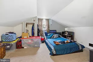 201 Willowbrook Ave, Folsom, PA 19033 - Photo 18