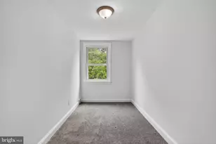 125 W 21st St, Chester, PA 19013 - Photo 10