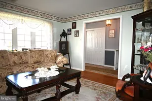 2345 Crestview Ln, Aston, PA 19014 - Photo 4