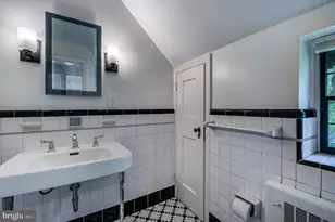 105 Stratford Rd, Wallingford, PA 19086 - Photo 24