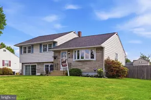 3560 Edgewater Ln, Brookhaven, PA 19015 - Photo 1