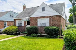 429 Evergreen Ave, Folsom, PA 19033 - Photo 4