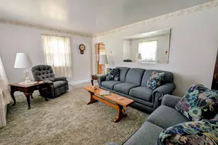 429 Evergreen Ave, Folsom, PA 19033 - Photo 6