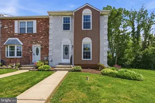 507 Evergreen Ln, Upper Chichester, PA 19014 - Photo 2