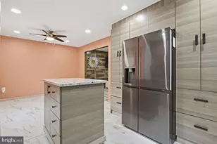 2206 Briarcliff Ave, Upper Chichester, PA 19061 - Photo 12