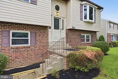 2206 Briarcliff Avenue, Upper Chichester, PA 19061 - Photo 4