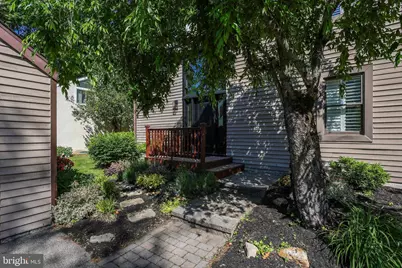 206 Drakes Drum Drive, Bryn Mawr, PA 19010 - Photo 2