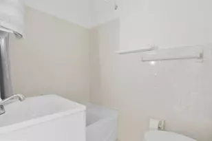 3850 Brunswick Ave, Drexel Hill, PA 19026 - Photo 18