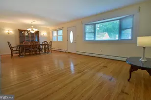 411 Sharp Ave, Glenolden, PA 19036 - Photo 4