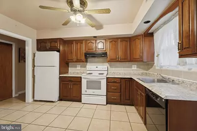 301 S New Ardmore Avenue, Broomall, PA 19008 - Photo 4