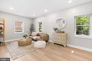 2016 Woodside Ln, Broomall, PA 19008 - Photo 14