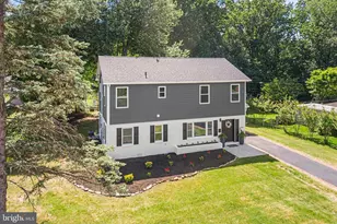 2016 Woodside Ln, Broomall, PA 19008 - Photo 2